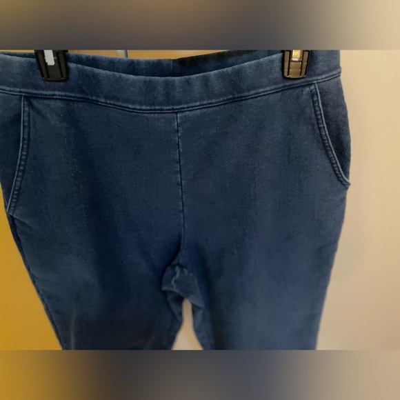 L.L. Bean Fleece Lined Denim Slip On Pants Size Medium Stretch Waist Petite MP - Picture 11 of 12